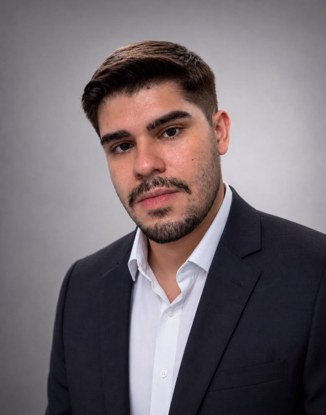 Retrato de Cristian Giro, Ingeniería Eléctrica